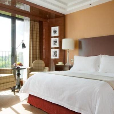 Four Seasons At Park Lane 5*